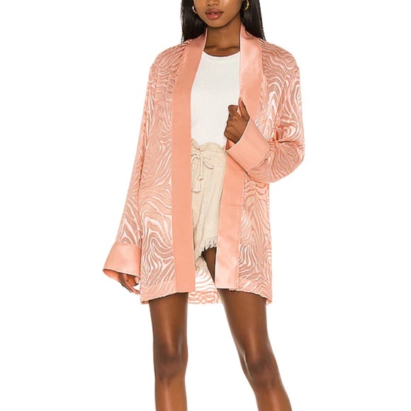 Tell your friends Kimono in Akari Print - Picture 2 of 11